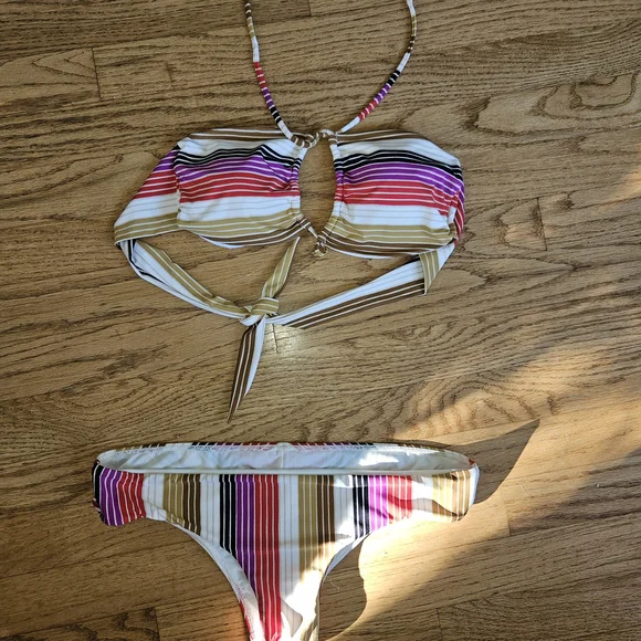 Billabong Pink and Yellow Bikini Set - Picture 6 of 9